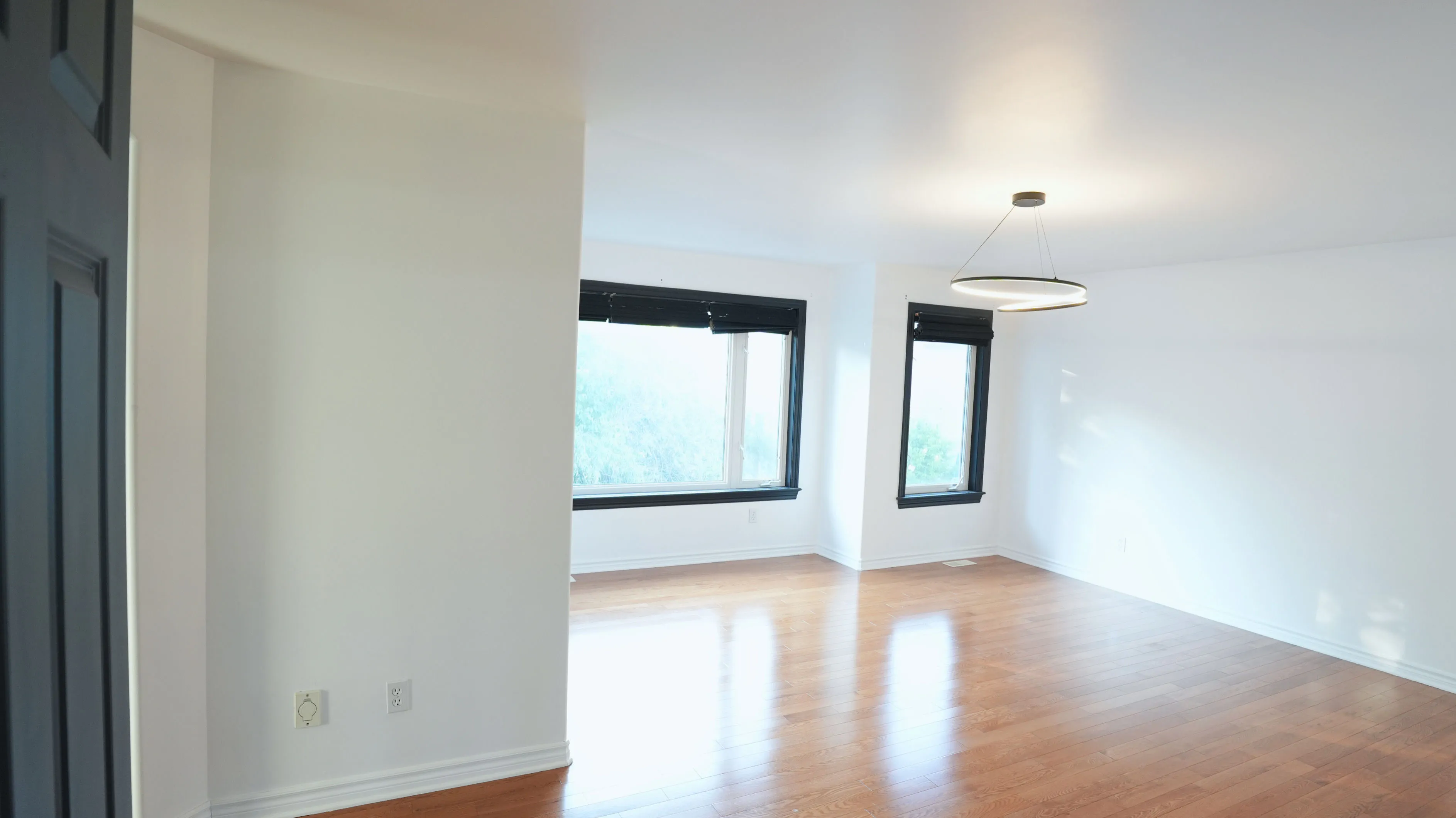 1234 Sample Street, photo 2