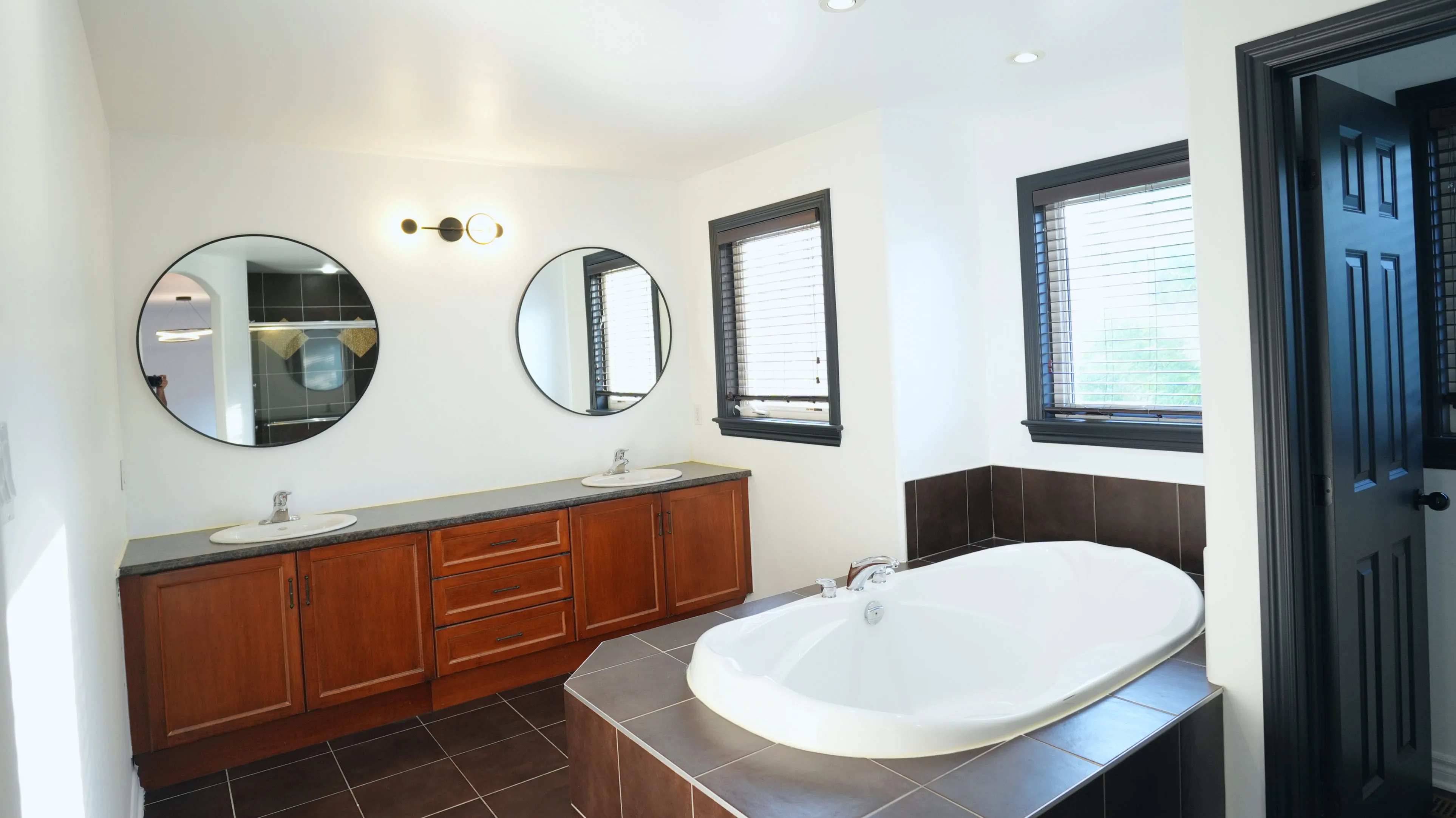 88 Maple Ridge Court, photo 3